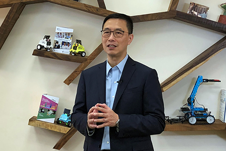 EDB_MrYeung EDB_MrYeung