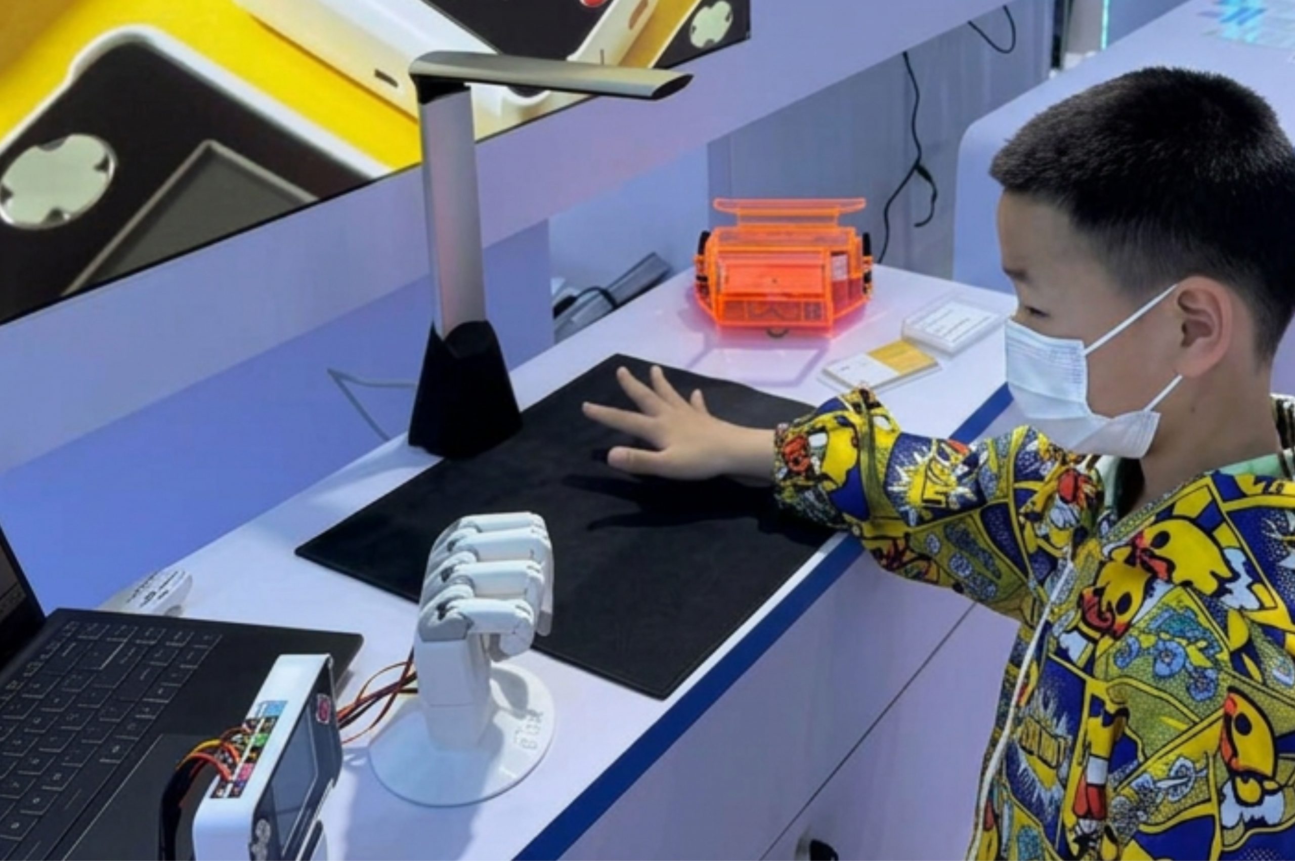 Rock-Paper-Scissors Master interactive experience